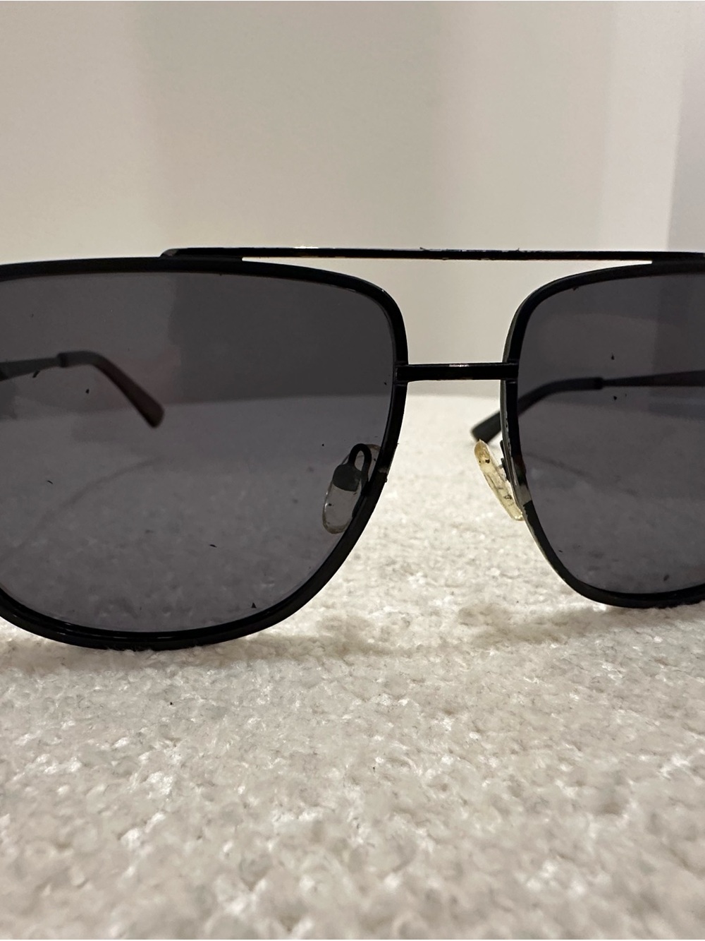 Quay Australia Classic Black Aviator Sunglasses with Dark Lenses